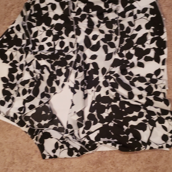 Top - Picture 3 of 6